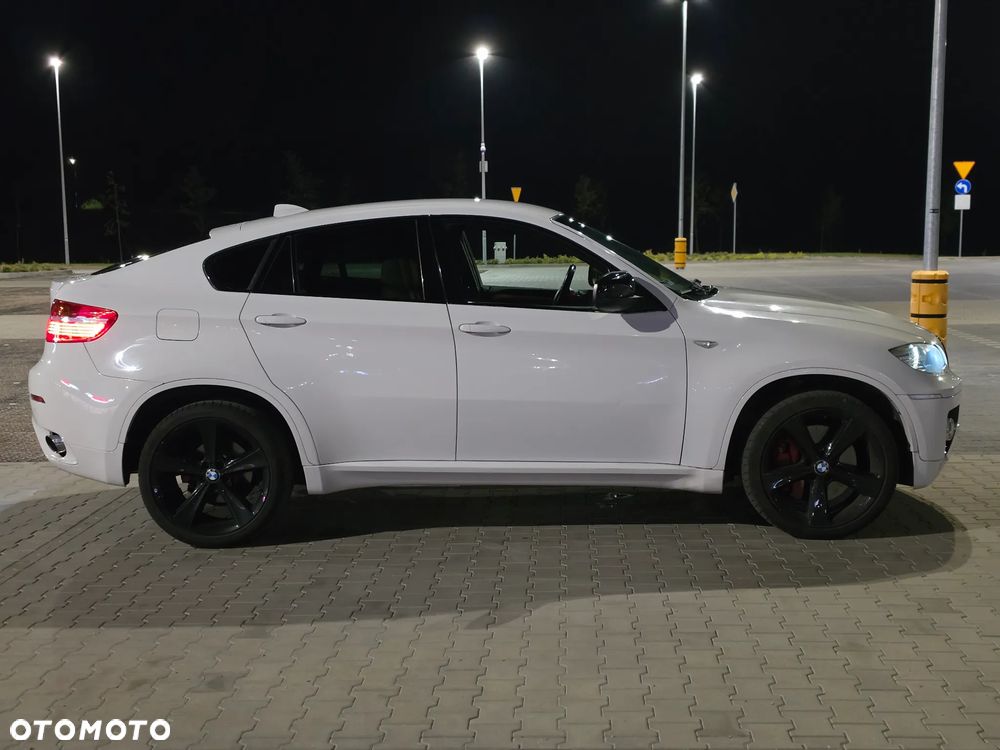 BMW X6 - 10