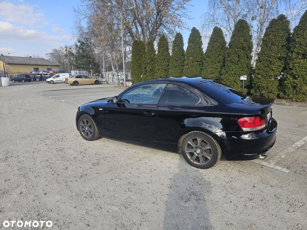 BMW Seria 1 118d Edition Exclusive - 12