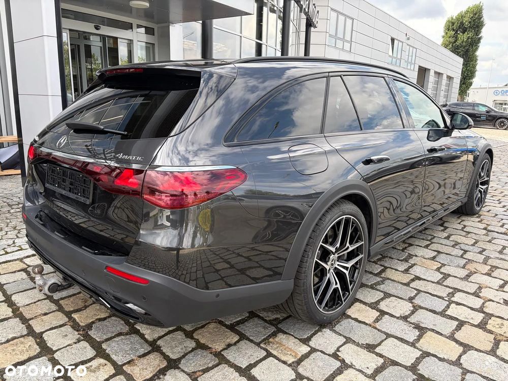 Mercedes-Benz Klasa E 300 de PHEV 4-Matic All-Terrain Avantgarde 9G-Tronic - 4