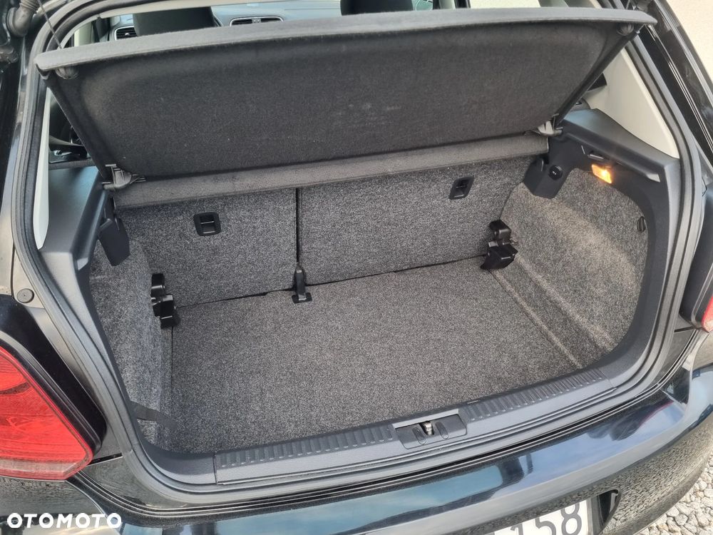 Volkswagen Polo - 11