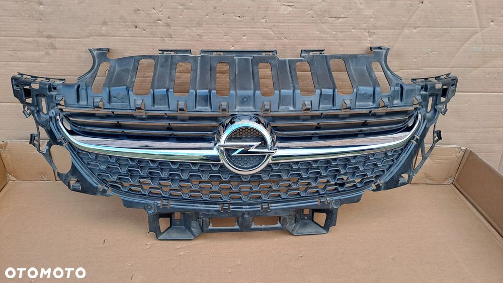 OPEL ADAM GRILL ATRAPA 13355289 ŁADNA DEMONTAŻ - 1