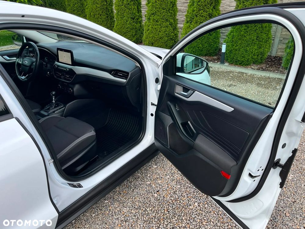 Ford Focus 1.5 EcoBlue Start-Stopp-System COOL&CONNECT - 29