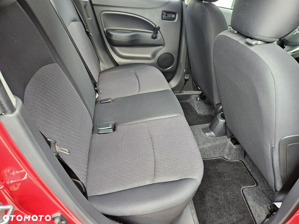 Mitsubishi Space Star - 13