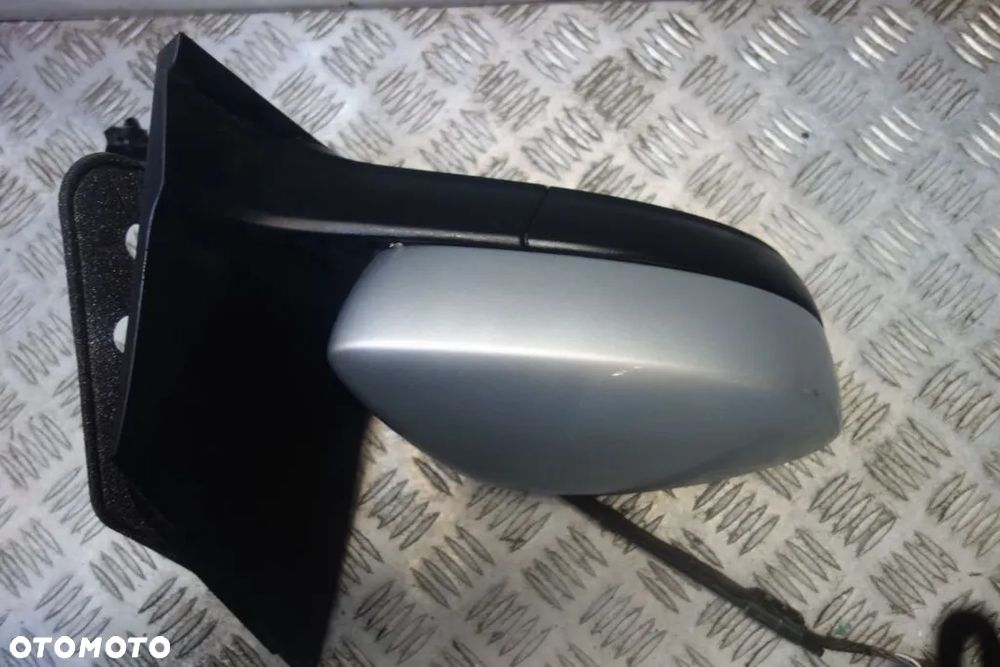 LUSTERKO PRAWE SEAT MII VOLKSWAGEN UP SKODA CITYGO 5 PIN - 5