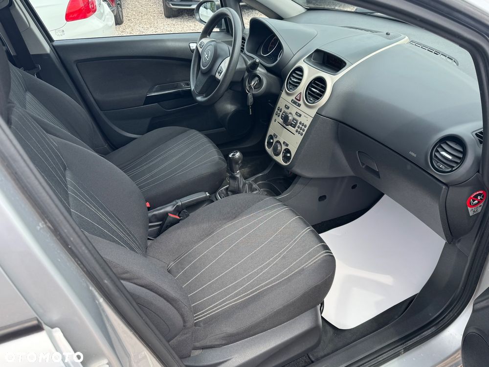 Opel Corsa - 22