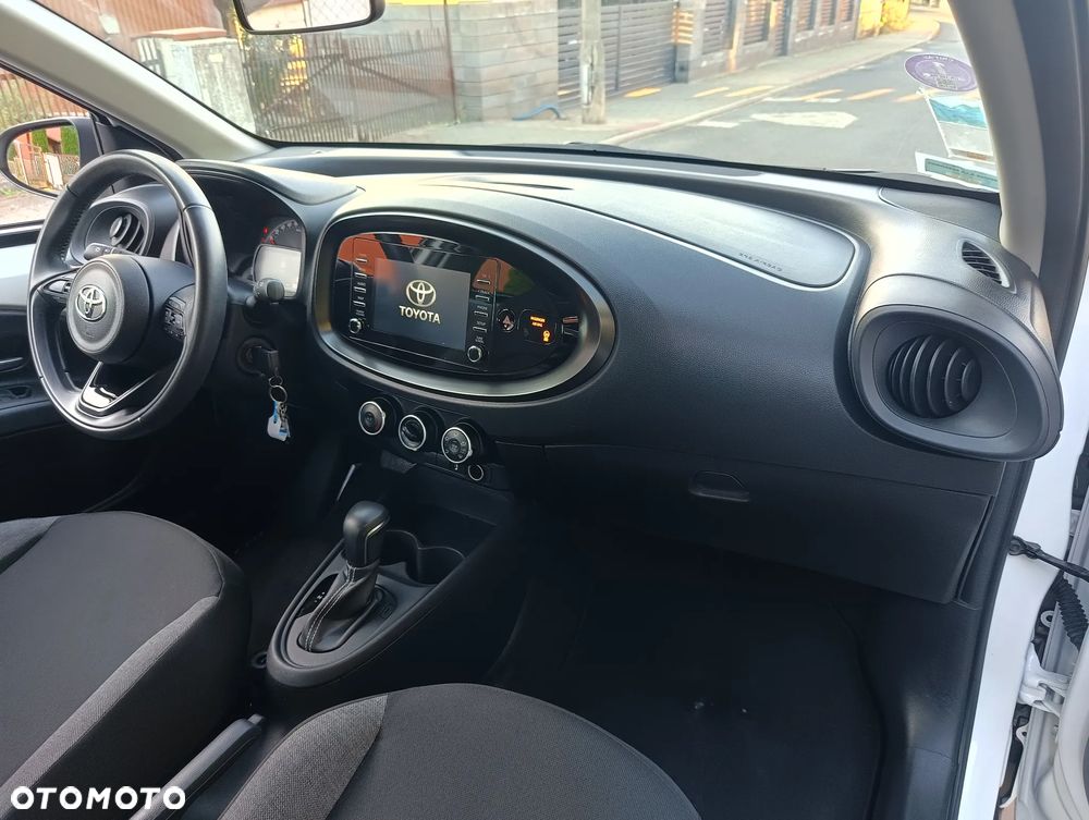 Toyota Aygo X 1.0 VVT-i Style CVT - 12