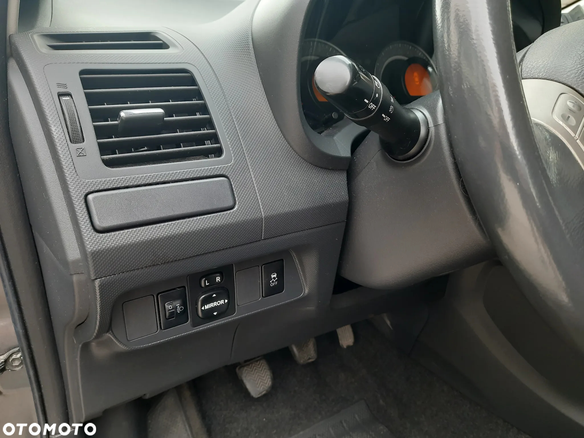 Toyota Auris - 13