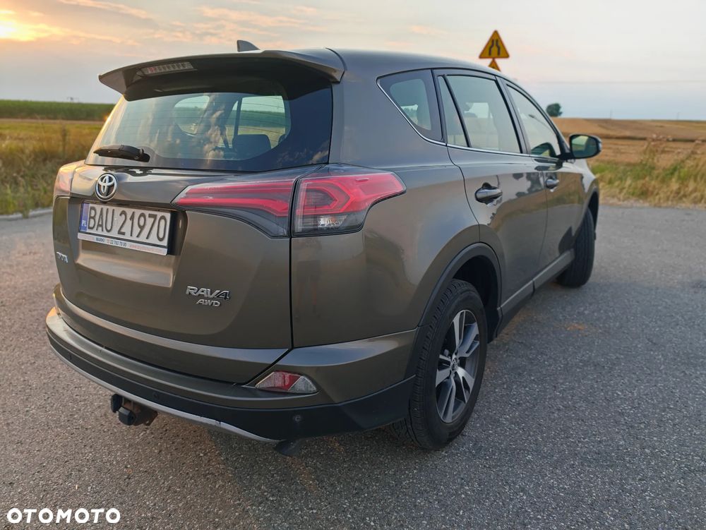 Toyota RAV4 2.0 Active 4x4 - 23