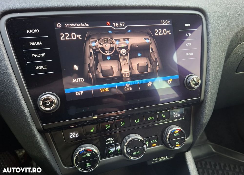 Skoda Octavia 2.0 TDI (Green tec) DSG Style - 28