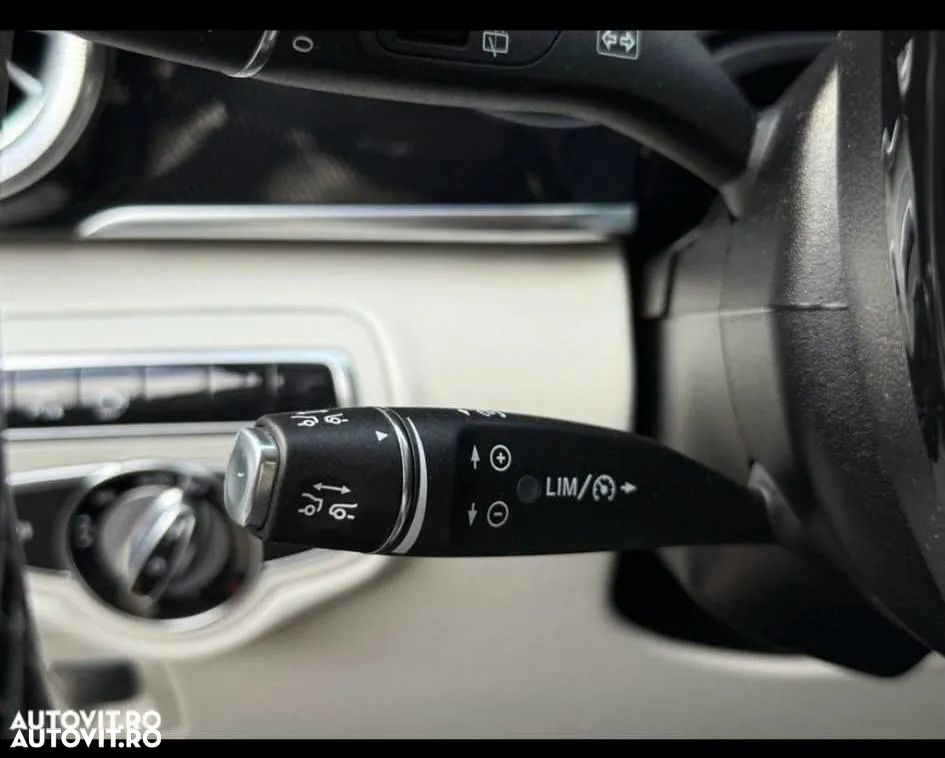 Mercedes-Benz V - 25