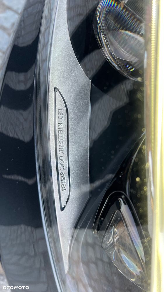 Mercedes-Benz Klasa V 220 CDI lang 7G-TRONIC Avantgarde Edition - 25