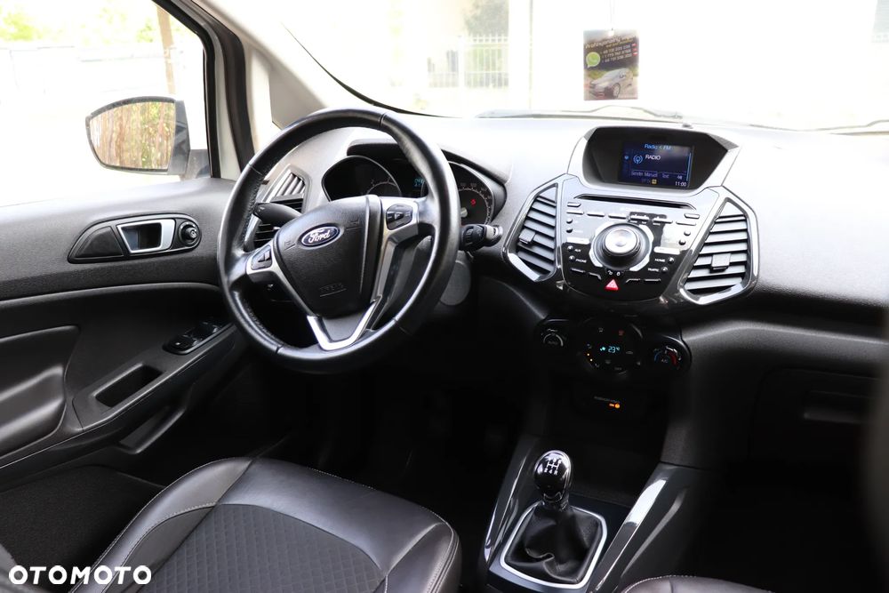 Ford EcoSport - 25