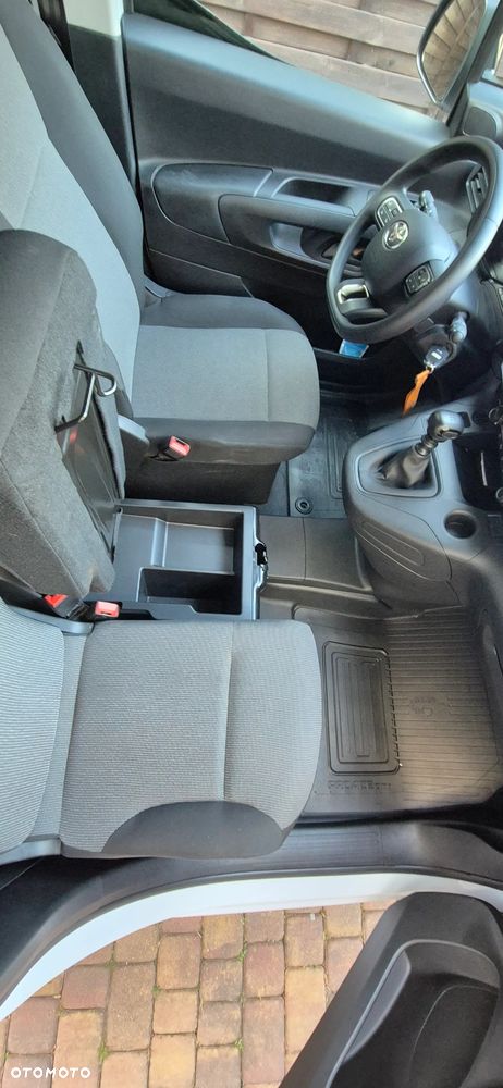 Toyota proace city - 21