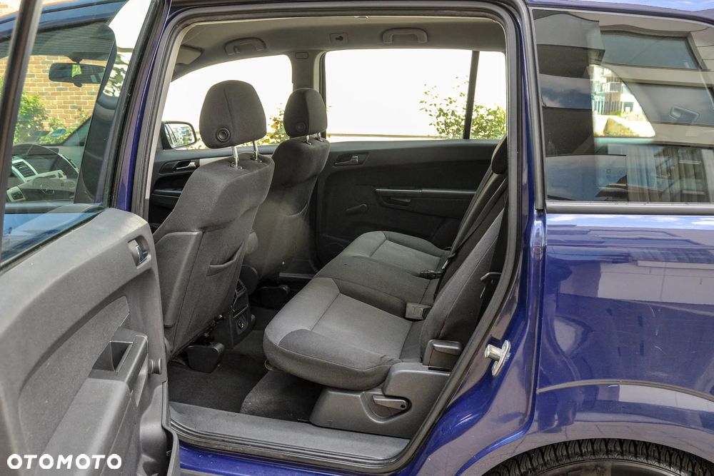Opel Zafira - 8
