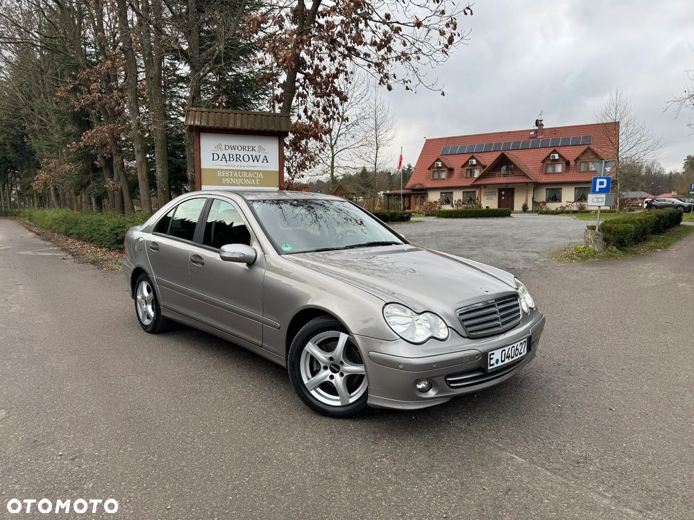 Mercedes-Benz Klasa C 220 CDI Automatik Elegance Sport Edition - 3
