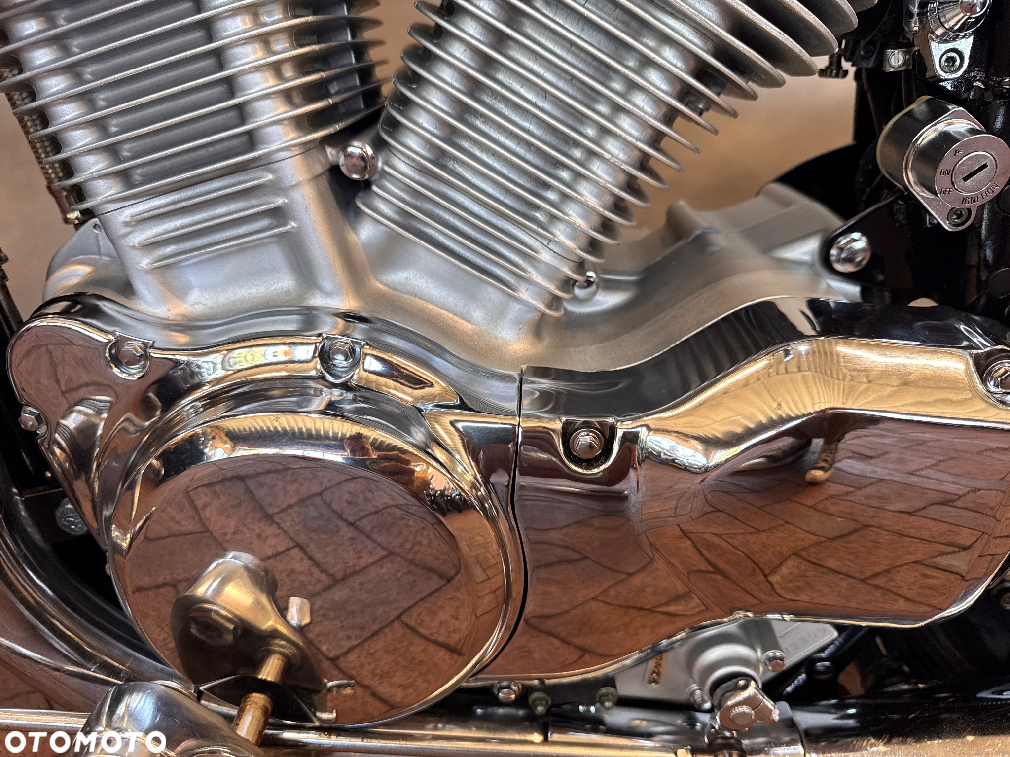 Suzuki Intruder - 18
