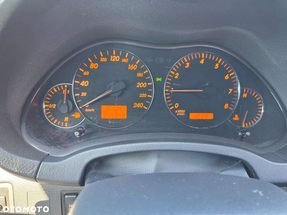 Toyota Avensis 2.0 VVT-i Sol - 34