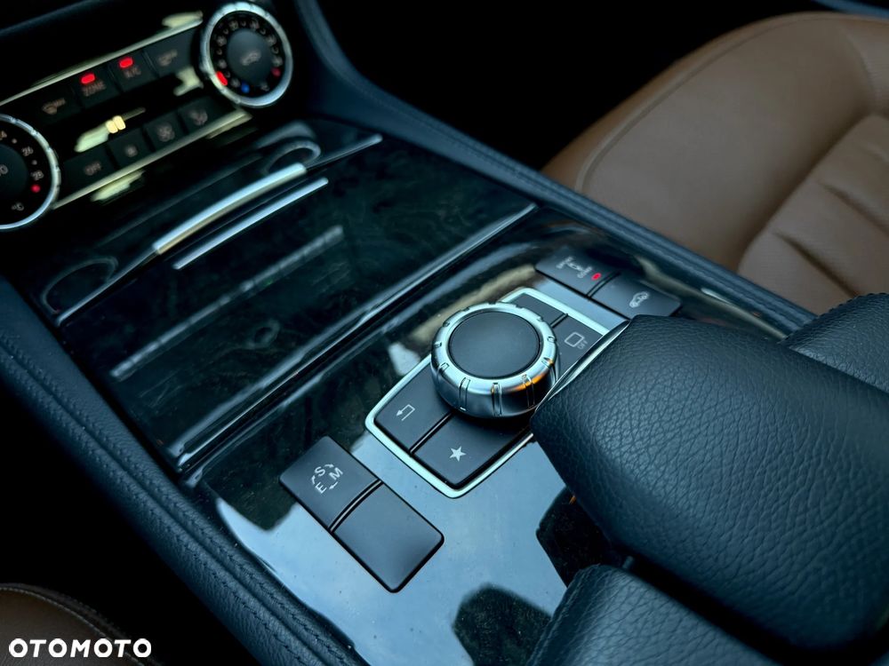 Mercedes-Benz CLS 350 d 4-Matic - 19