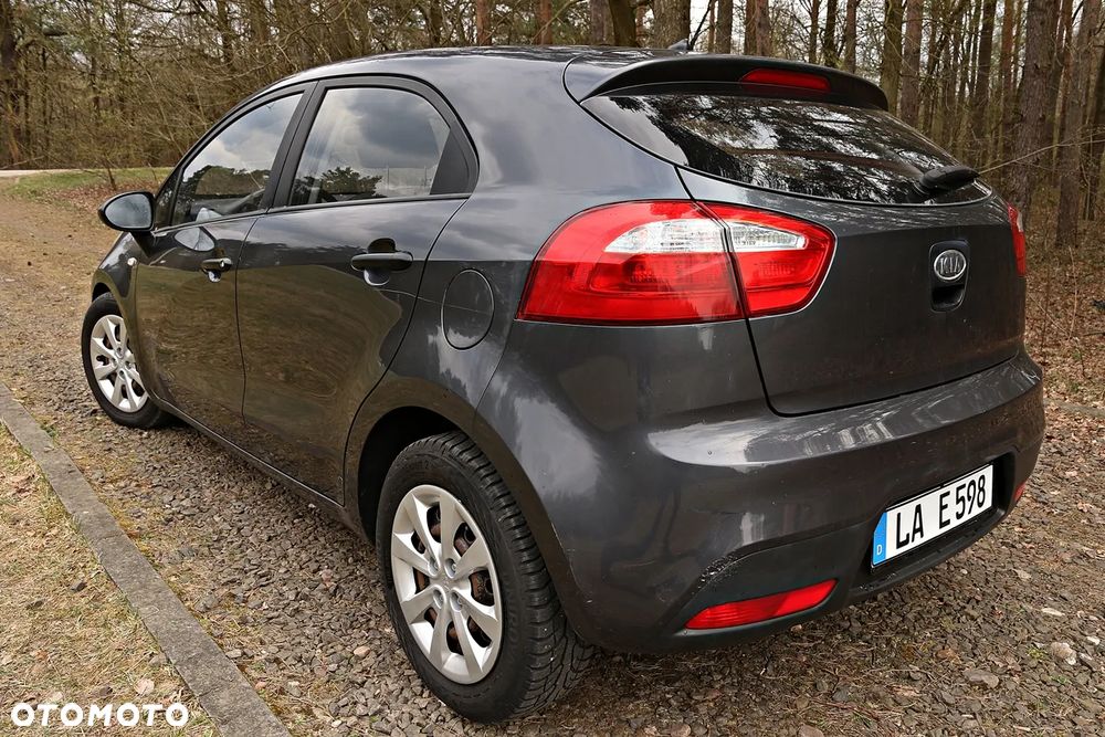 Kia Rio 1.2 Business Line - 26