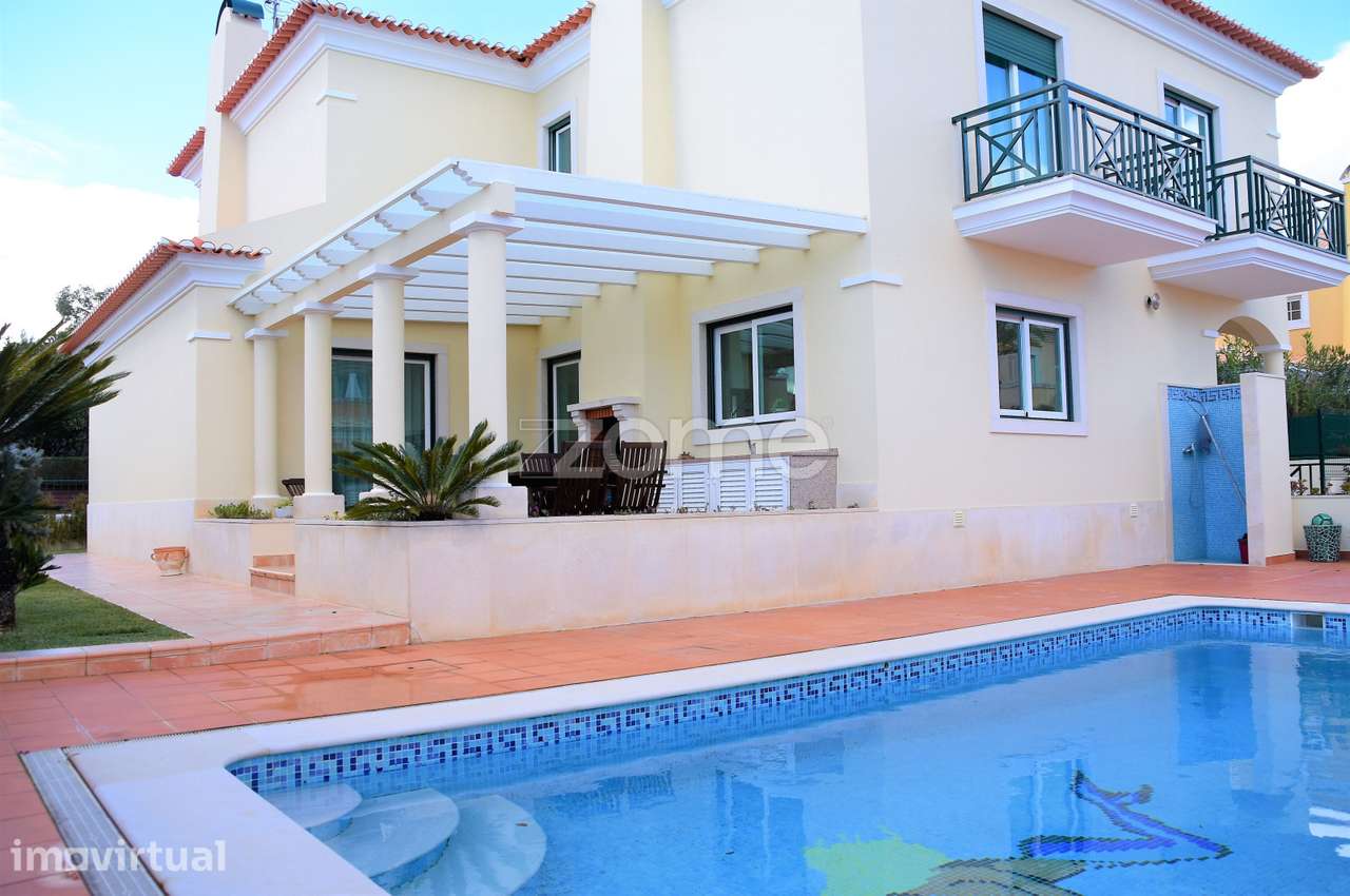 Moradia T4 com 3 suites, ar condicionado e piscina na Costa da Guia. - Grande imagem: 4/23