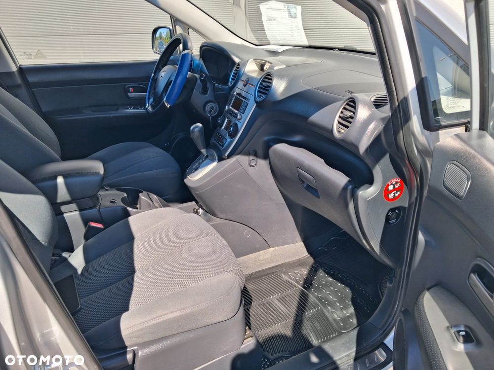 Kia Carens - 13