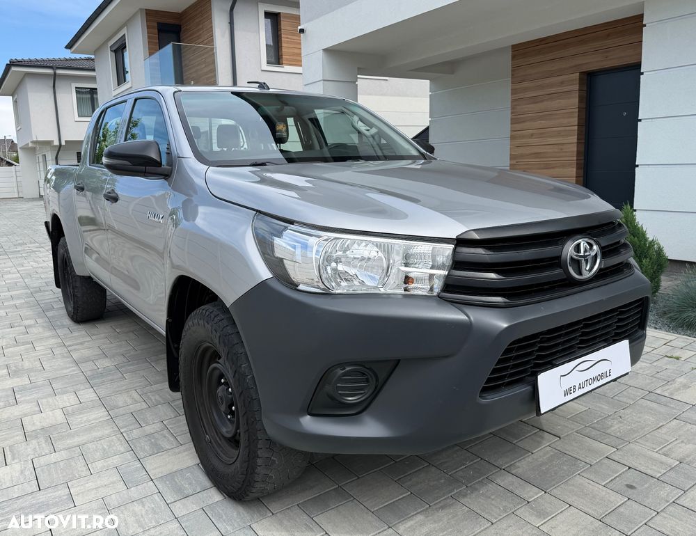Toyota Hilux 2.4D 150CP 4x4 Double Cab 6MT Comfort - 3