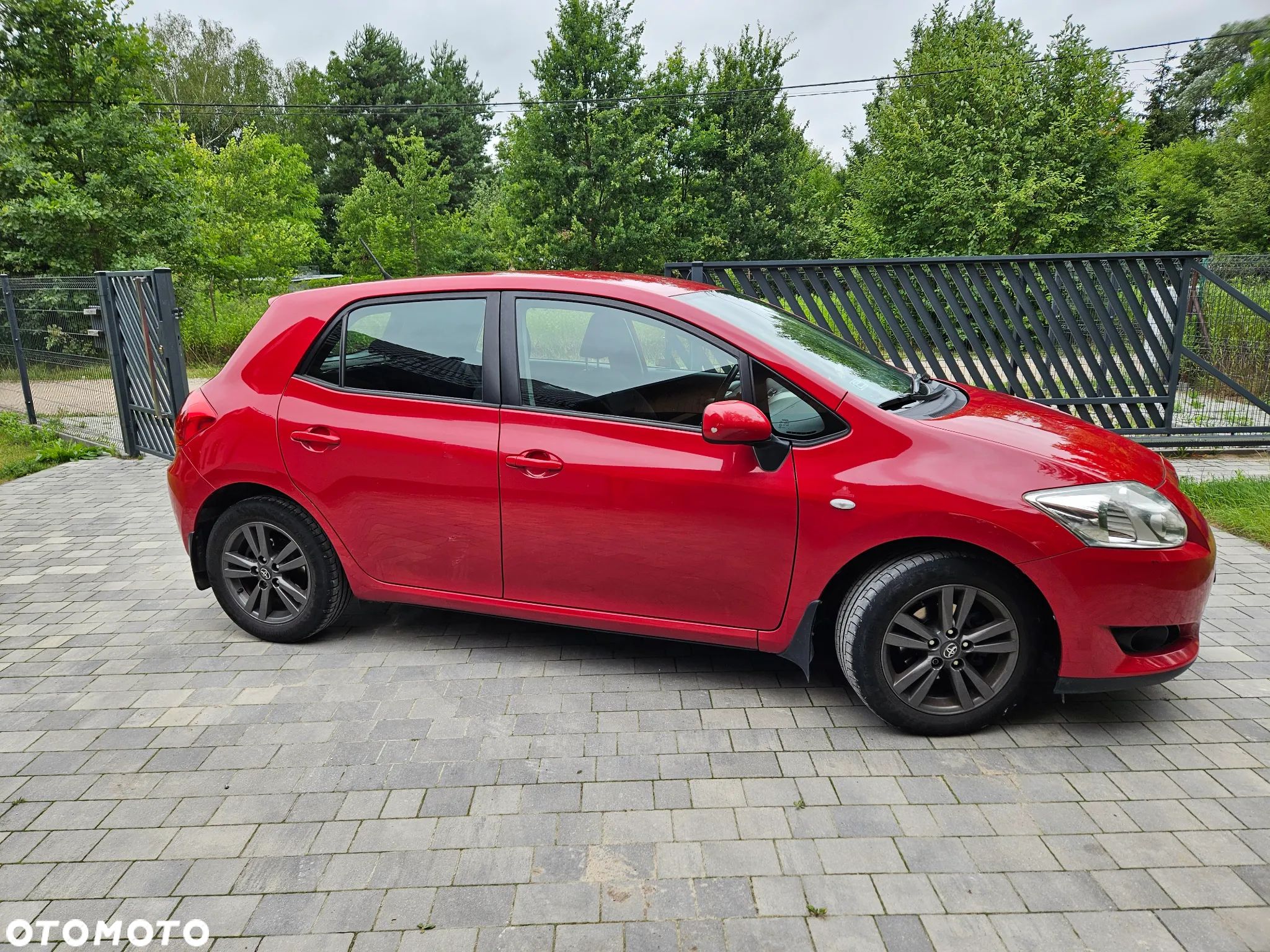 Toyota Auris 1.6 Luna - 1