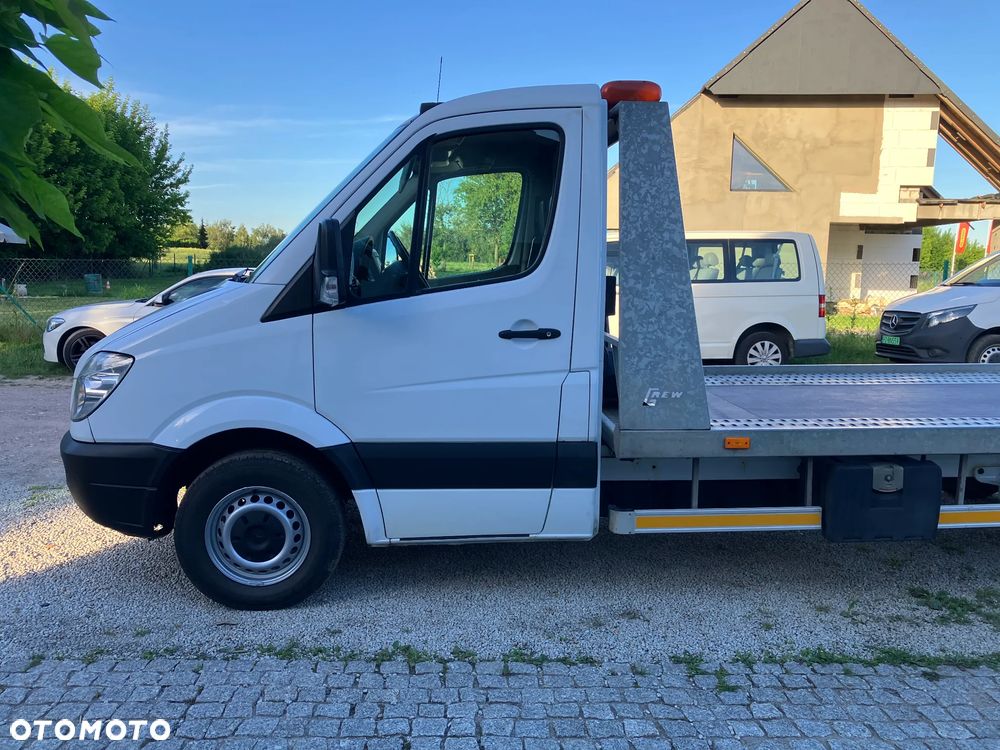 Mercedes-Benz Sprinter - 23
