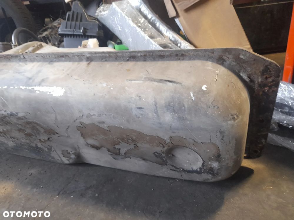 Bak zbiornik paliwa Nissan Navara D22 2.5 d - 6