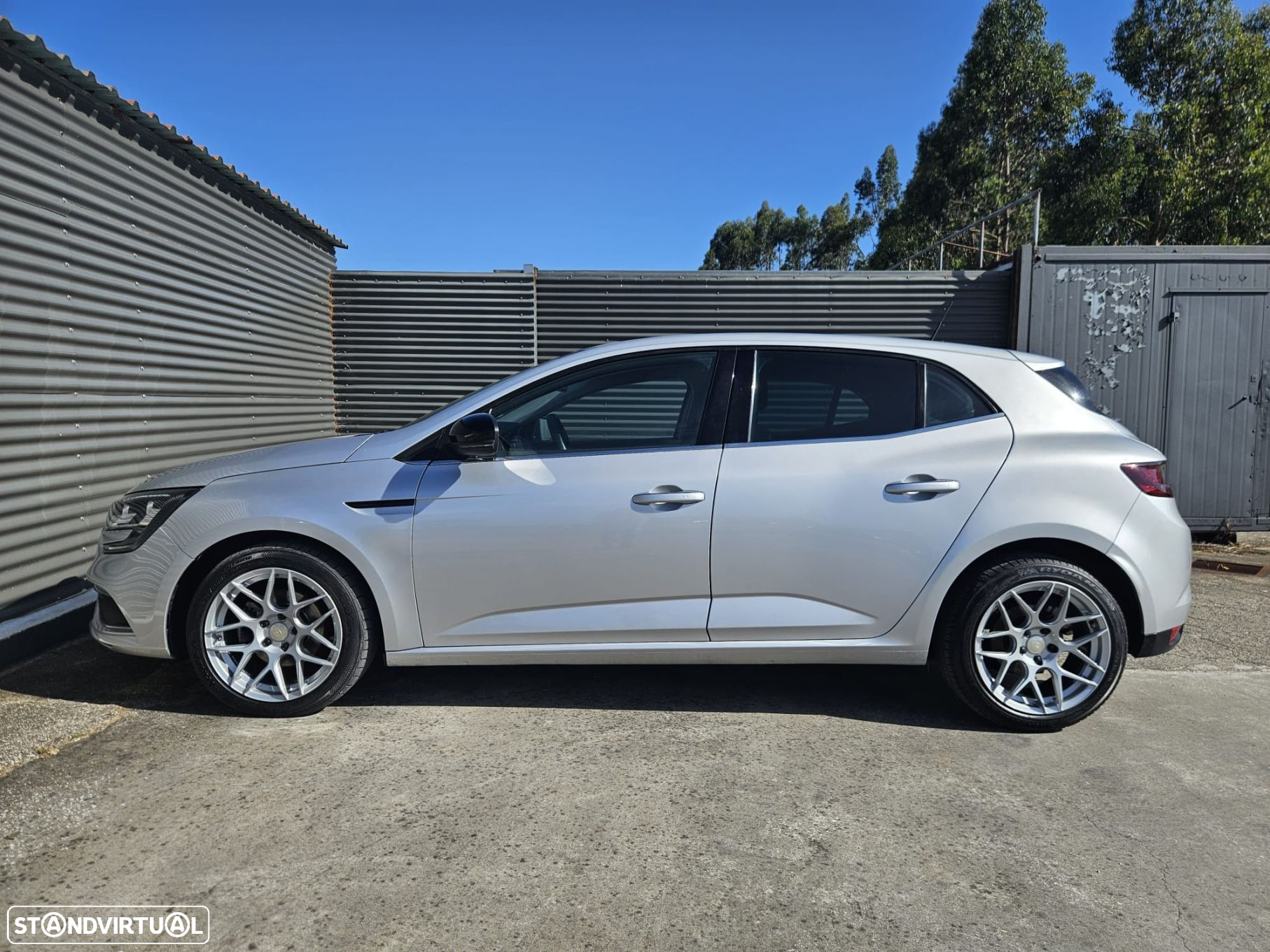 Renault Mégane 1.5 dCi Zen ECO - 13