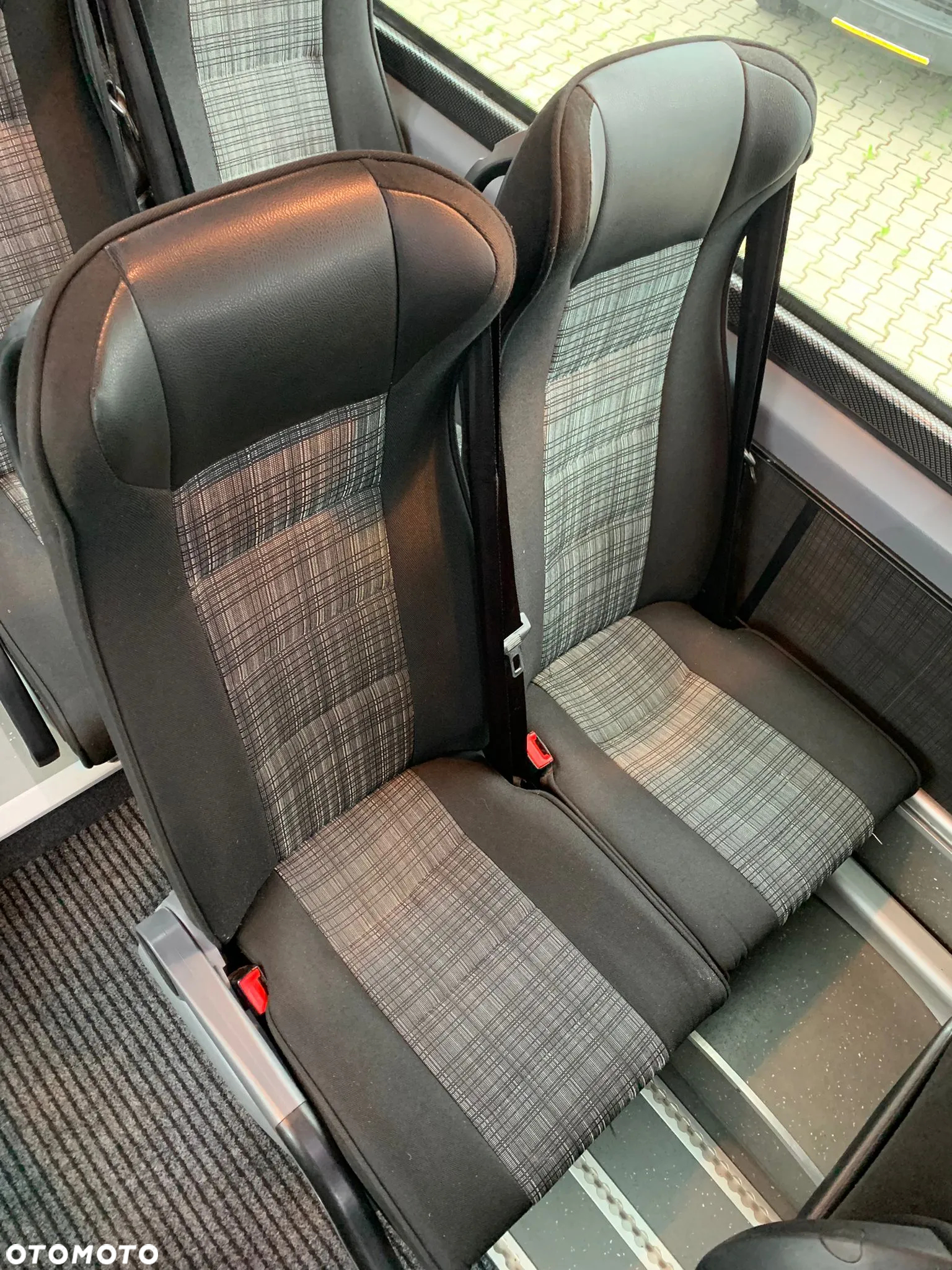 Mercedes-Benz Sprinter 516 CDI- 24 Miejsca - 15