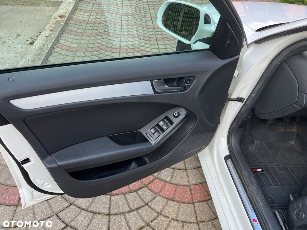 Audi A4 Avant - 14