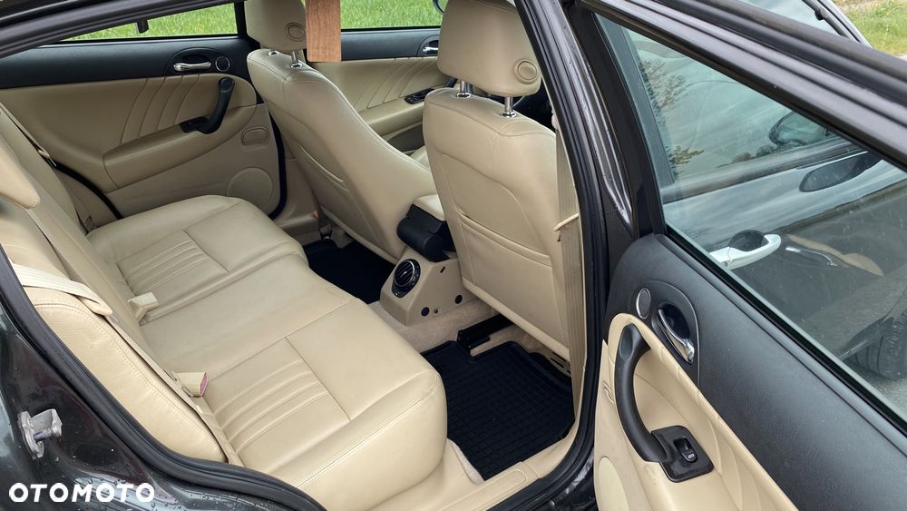 Alfa Romeo 147 1.9 JTD 16V Progression - 15