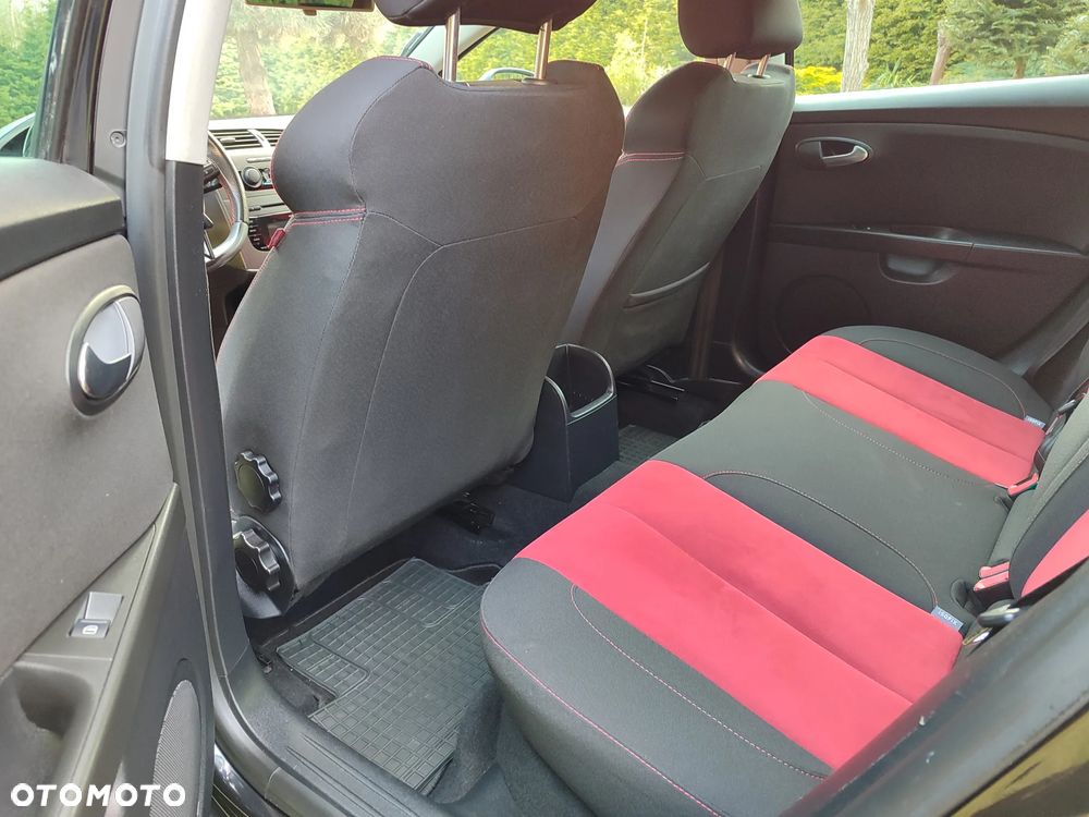 Seat Leon 1.6 TDI Style DSG - 6