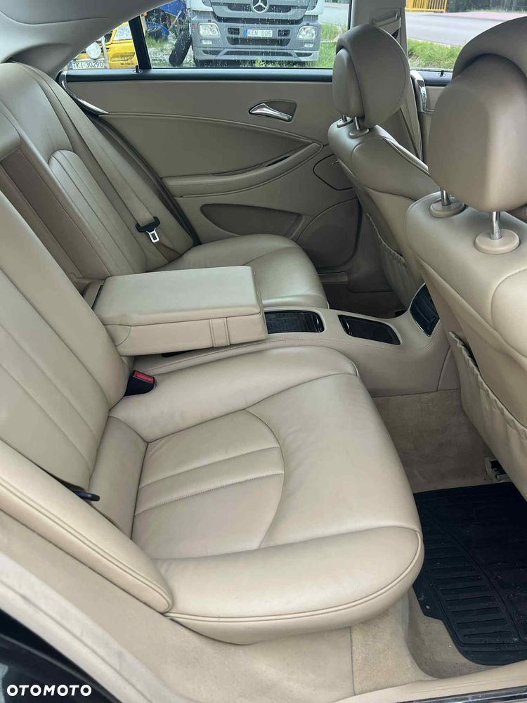 Mercedes-Benz CLS 350 - 12