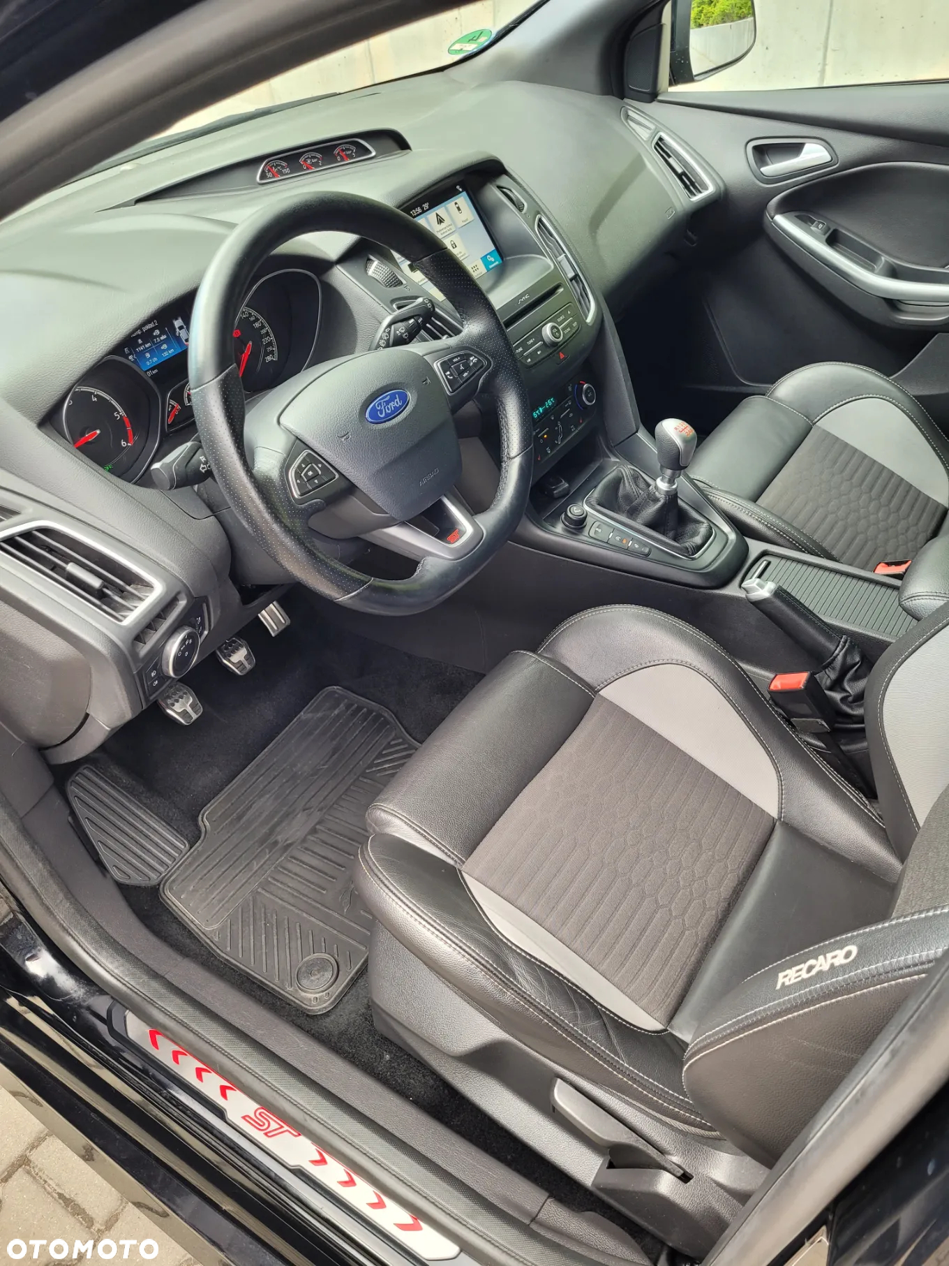 Ford Focus Turnier 2.0 TDCi ST mit Leder-Sport-Paket - 5