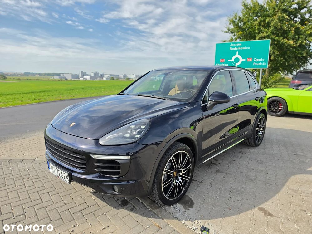 Porsche Cayenne S Platinum Edition - 2
