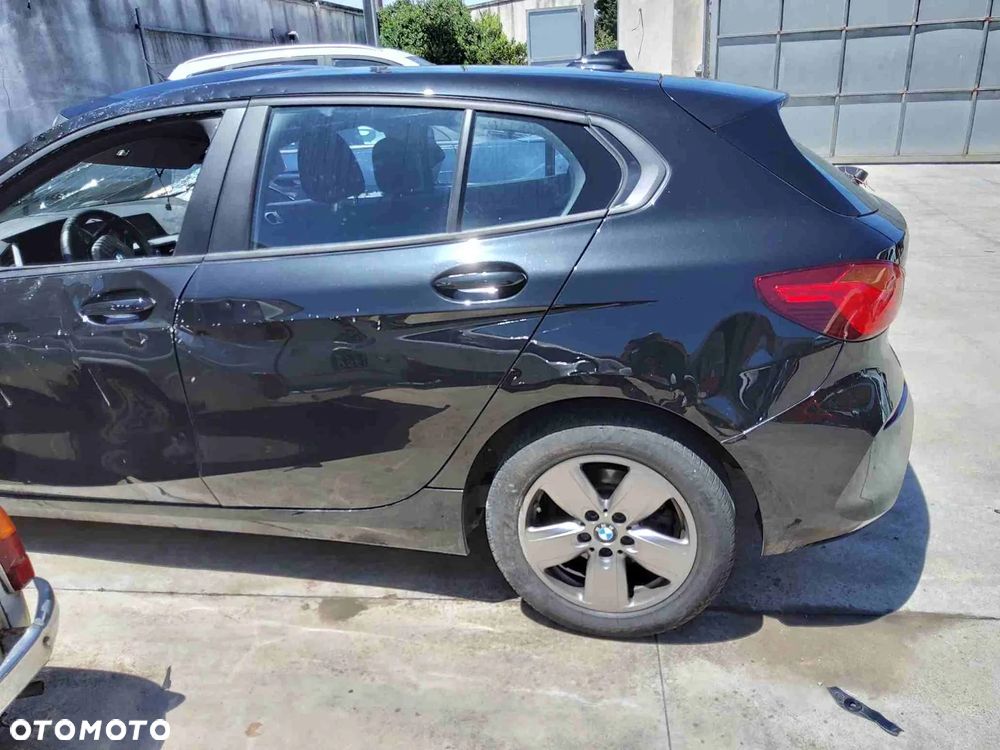 BMW Seria 1 118i - 3