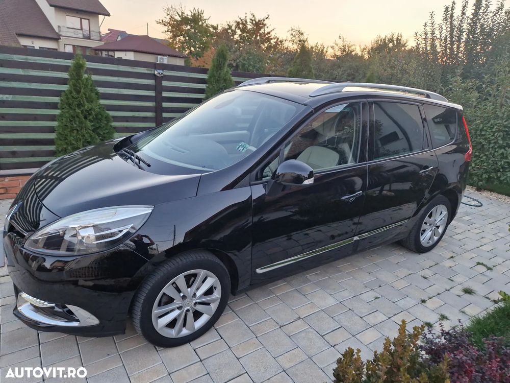 Renault Grand Scenic - 1