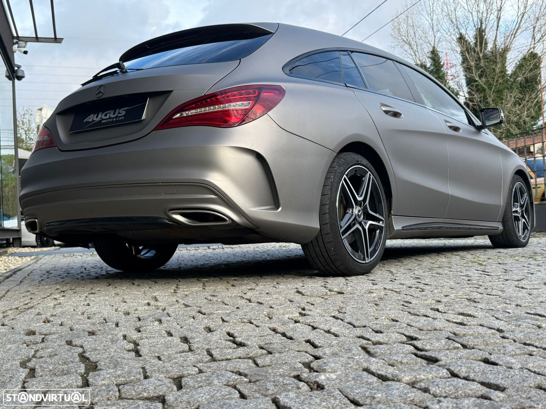 Mercedes-Benz CLA 200 d Shooting Brake AMG Line - 4