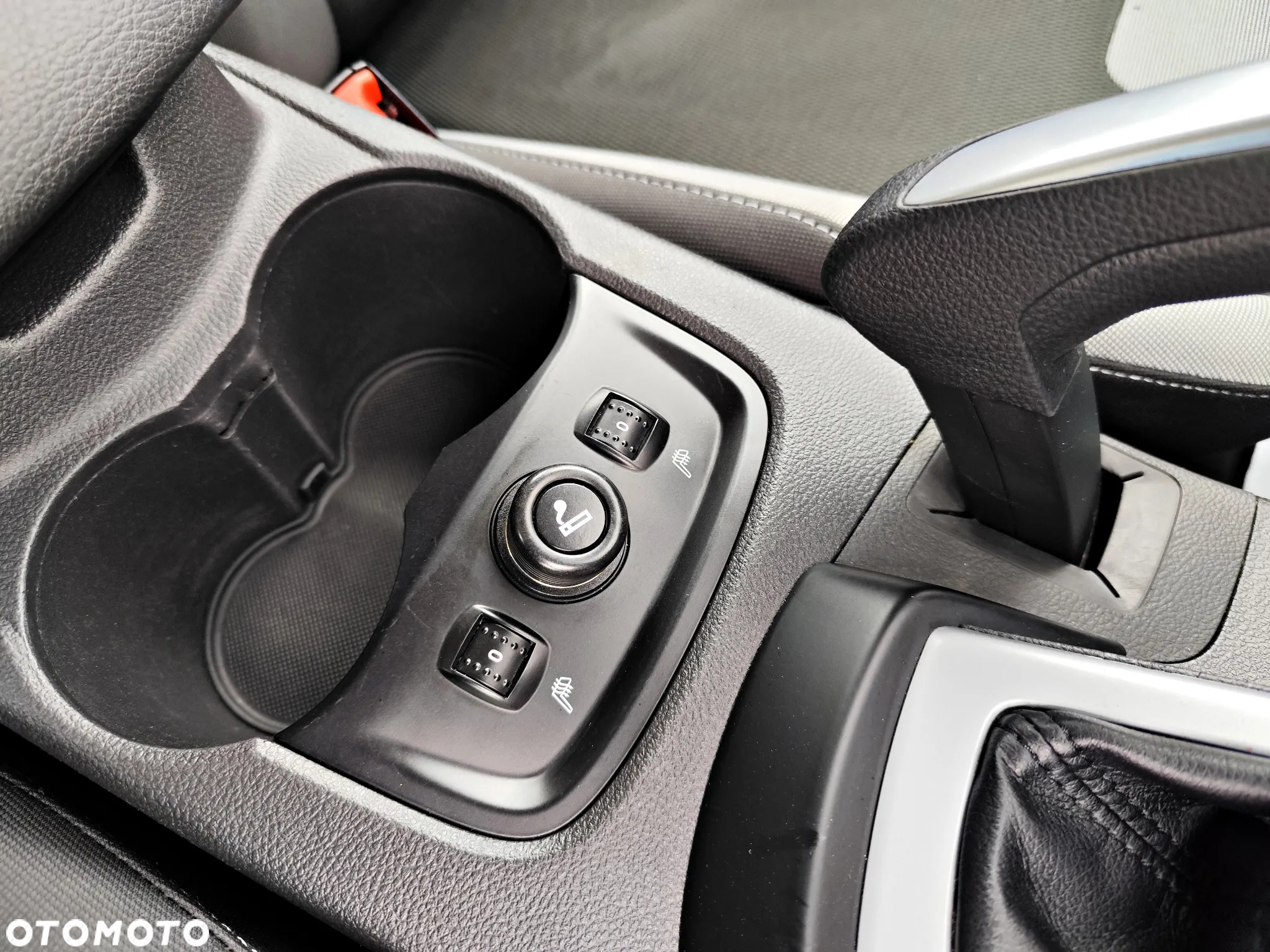 Ford Focus 1.6 TDCi DPF Champions Edition - 37