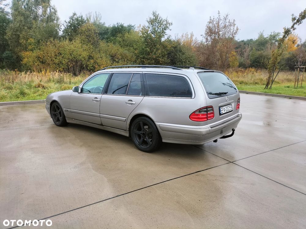 Mercedes-Benz Klasa E - 6