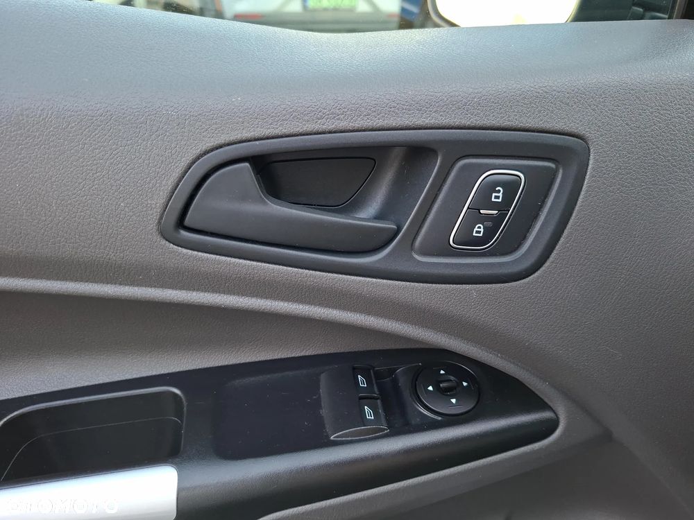 Ford Connect - 21
