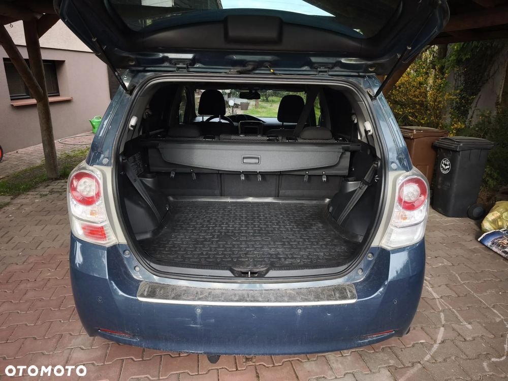 Toyota Verso 2.2 D-CAT Prestige 7os - 5