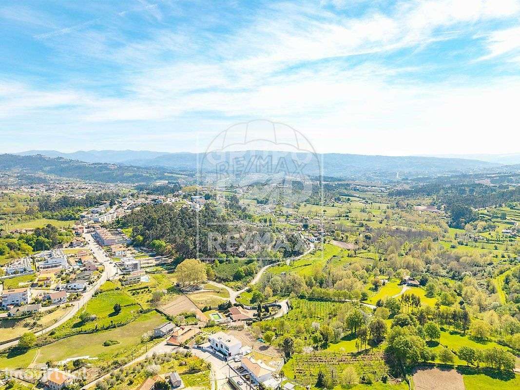 Moradia T2 para arrendamento - Grande imagem: 2/9