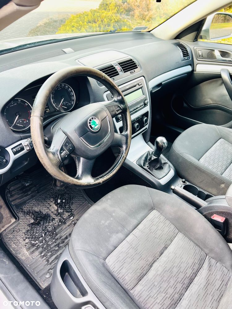 Skoda Octavia 1.8 TSI Ambiente - 11