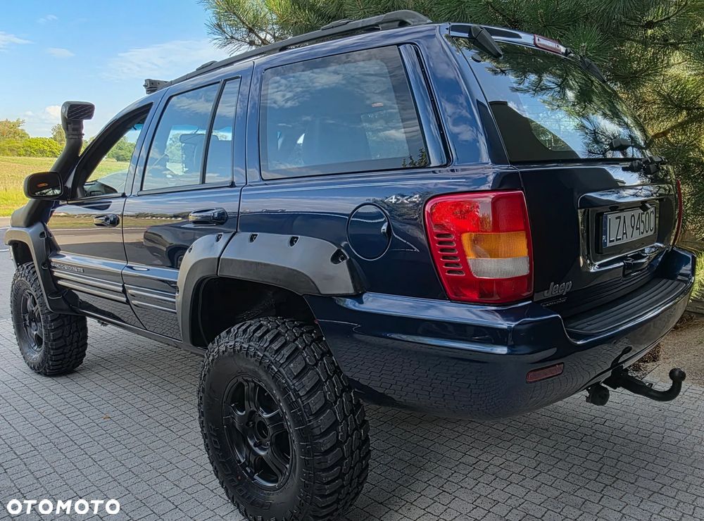 Jeep Grand Cherokee - 36