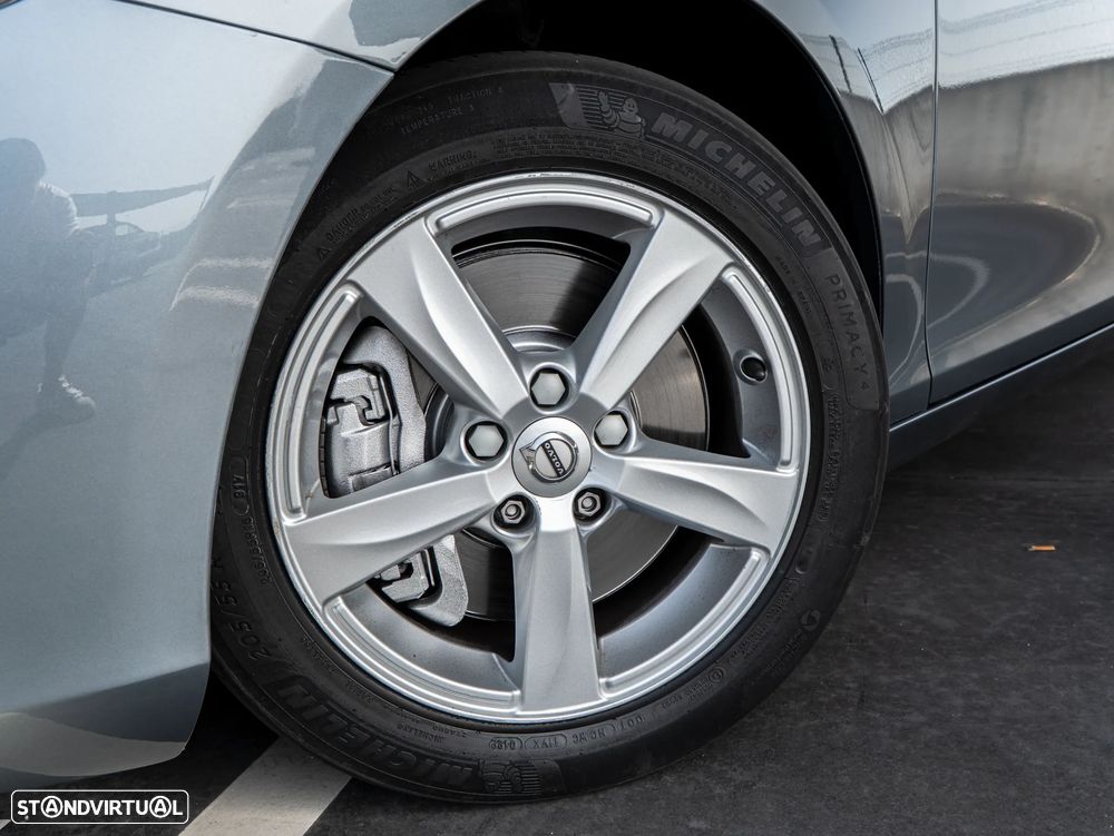 Volvo V40 2.0 D2 Momentum - 8