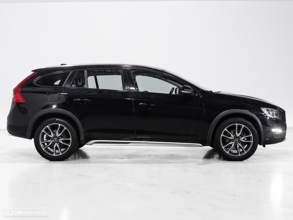 Volvo V60 Cross Country - 2