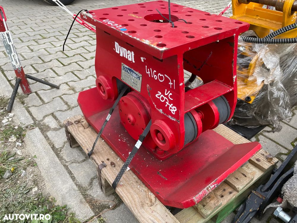 Placa Vibranta Noua Model Dynatec Dtec350, Ptr.Buldoexcavator Si Excavtoare De La 4 La 8 Tone - 2